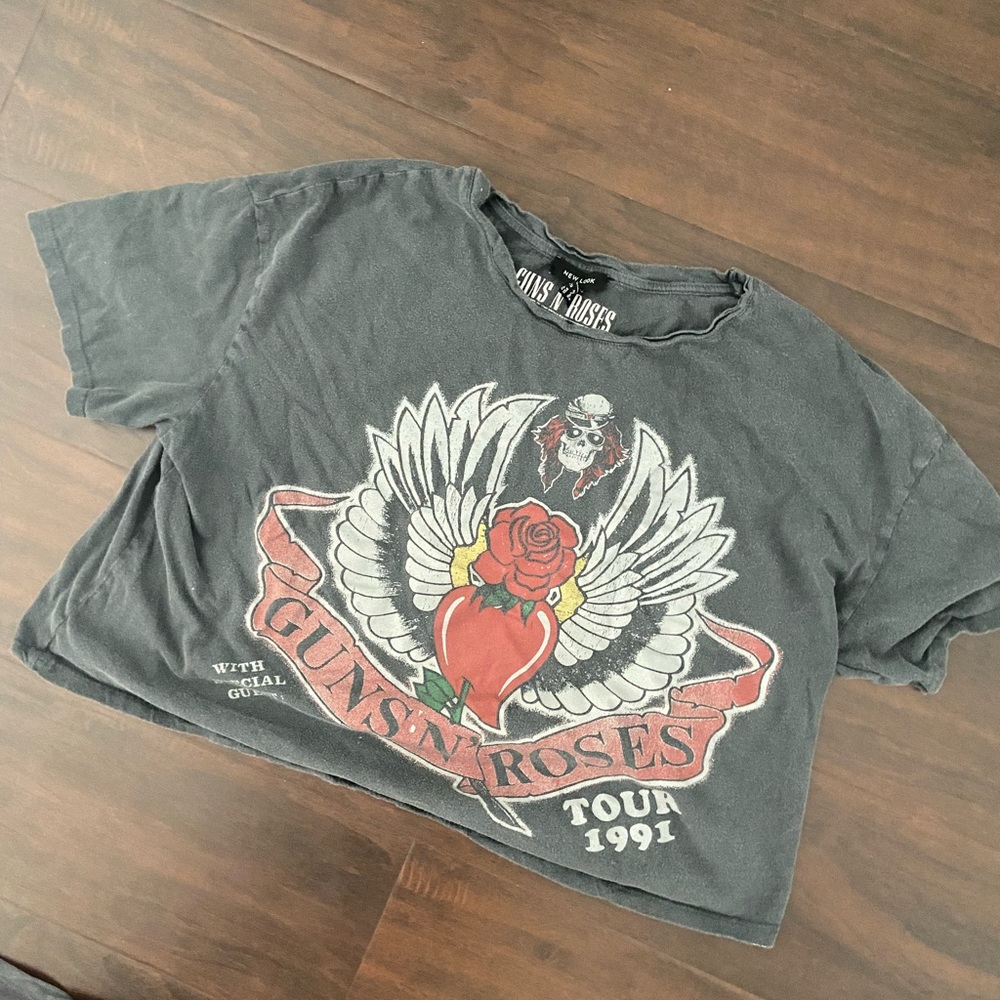 Guns N Roses Crop Tee